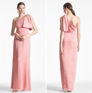 🩷🔹️Sachin + Babi🔹️ Rogue   Asymmetrical Chelsea Gown